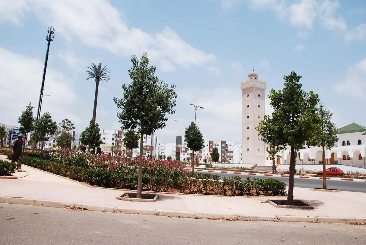 Charmant Appart Avec Fibre Optique, Parking Et La Piscine De La Marina A 10 Min En Voiture Agadir 0*,  Morocco
